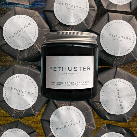 The FETHUSTER (Elegance) candle
